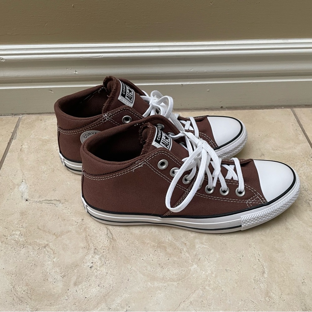 Converse Chuck Taylor Sneakers - Picture 4 of 7
